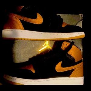 Melo Jordan 1 black and gold kids/men’s 5